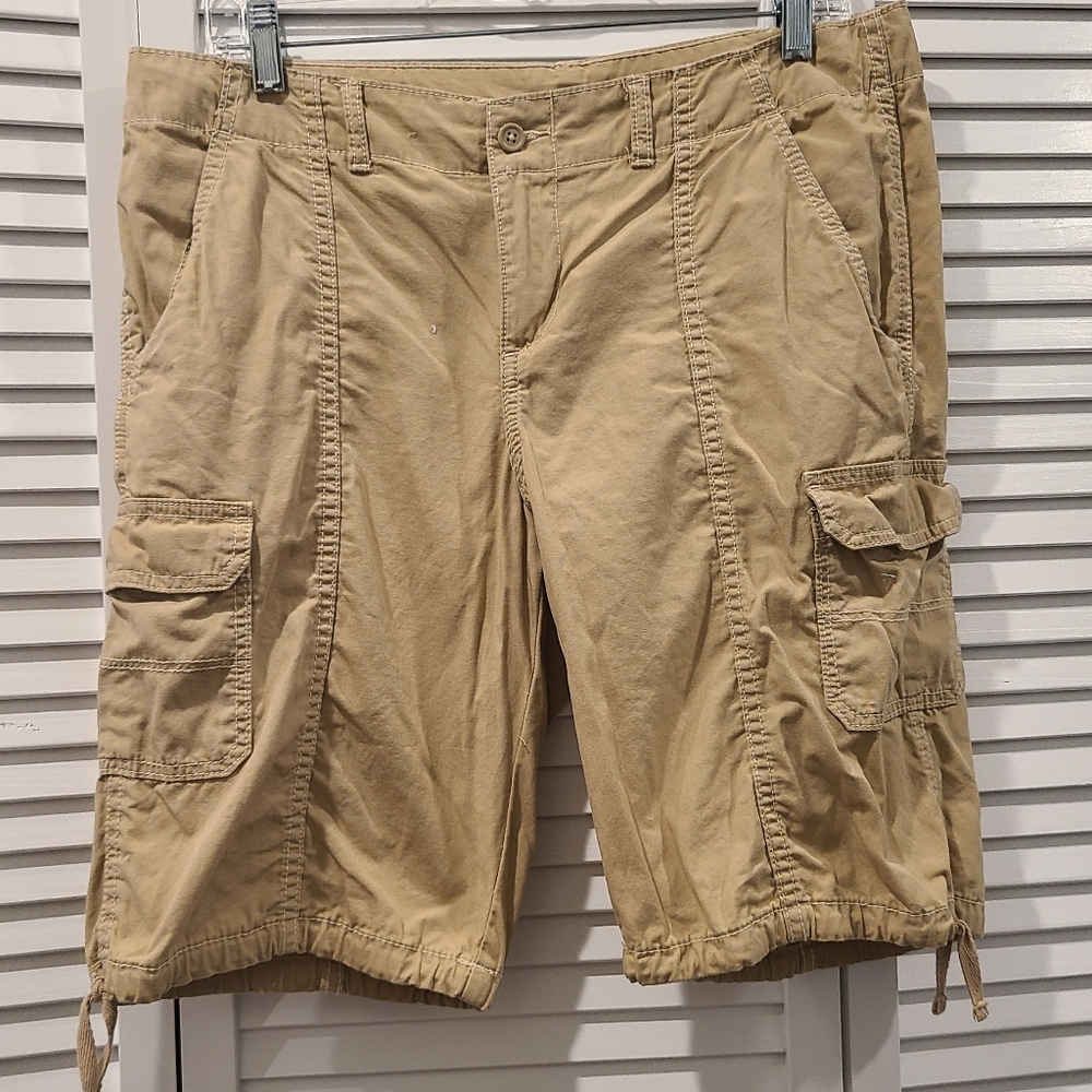 H&M Cargo Shorts, Mid Rise, 10